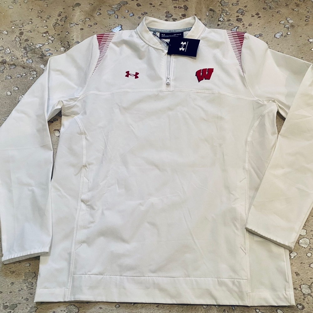 Men's Under Armour Pull Over NWT